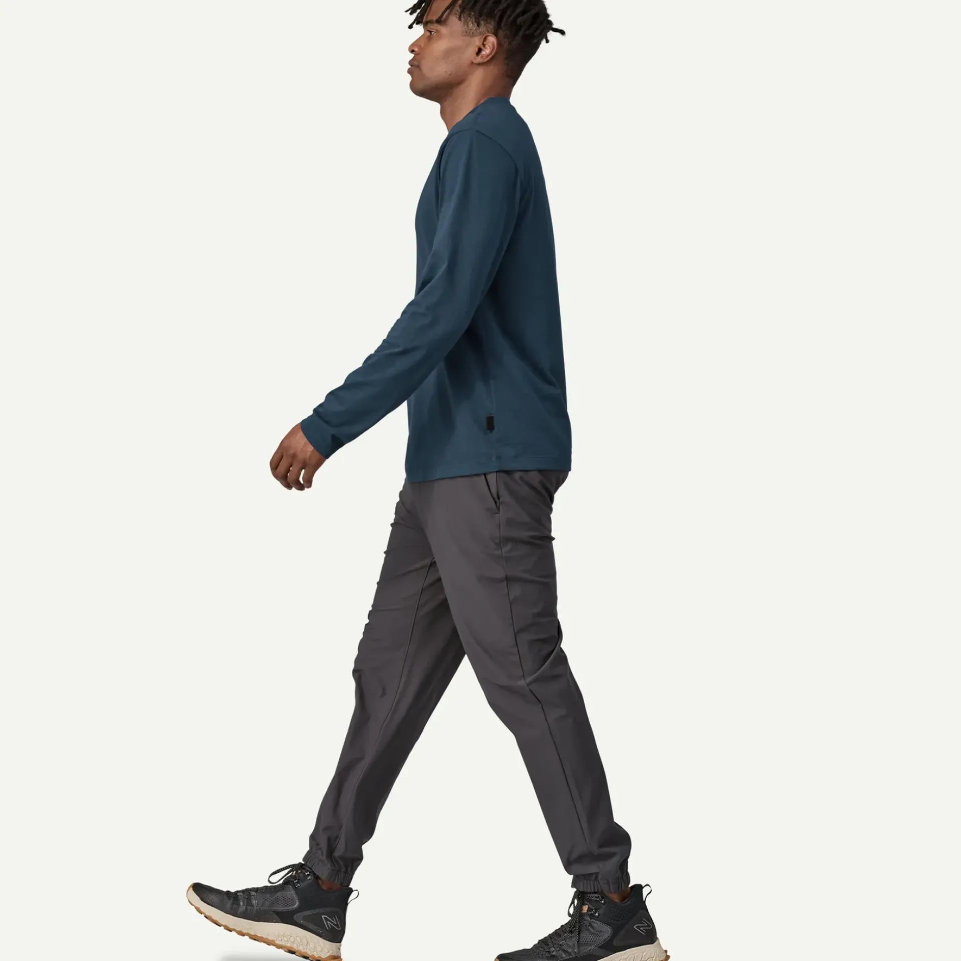 Discount Men's Long-Sleeved Essential Tee Men's|T-Shirts